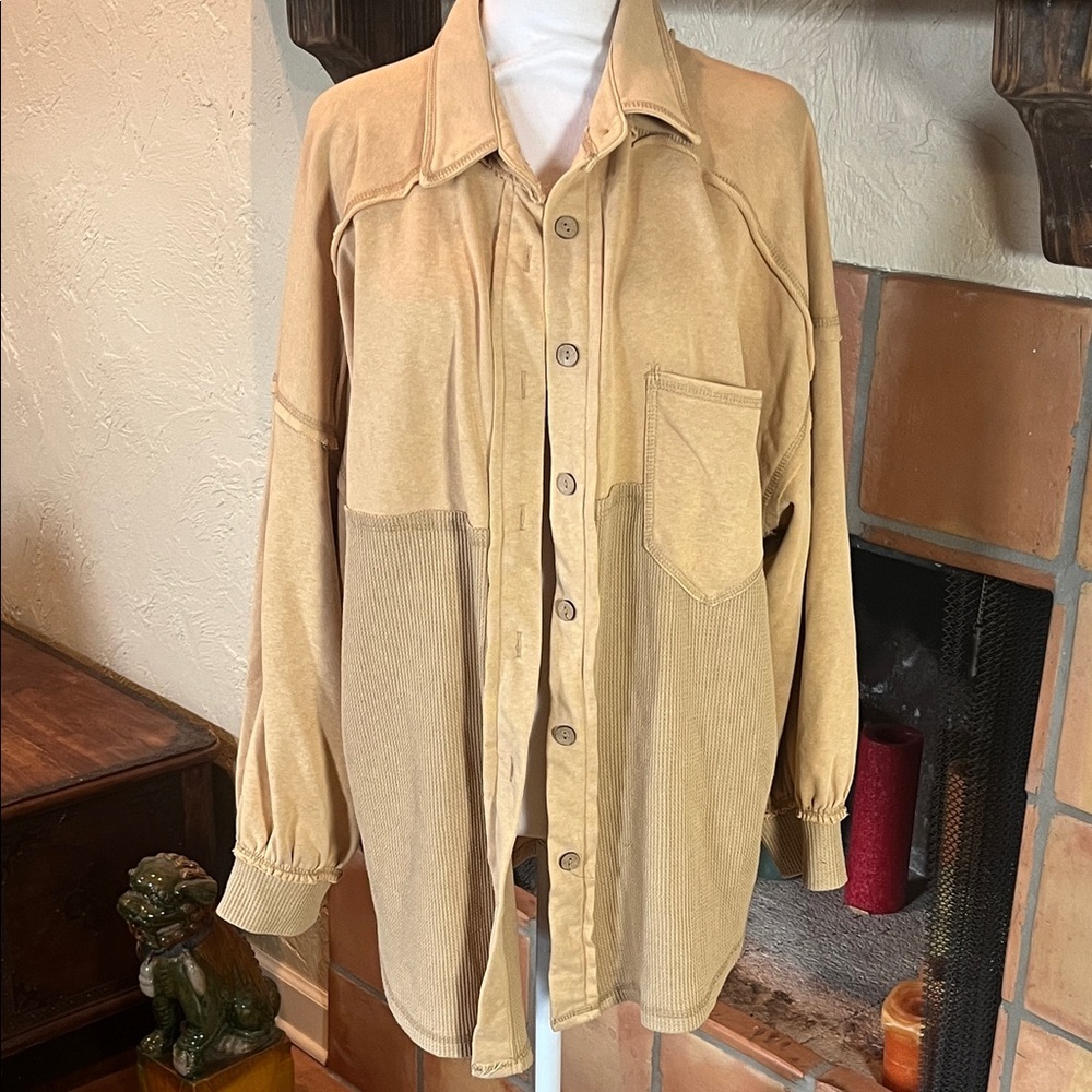 Aemi + Co. Tan Waffle Knit Long Sleeve Oversized Shacket, size M